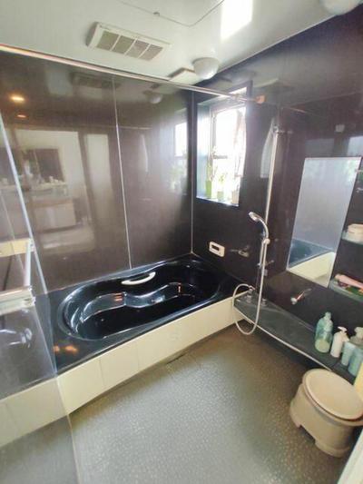 Spacious 3LDK House with Courtyard in Numazu, Shizuoka — Image 4, Numazu, Shizuoka