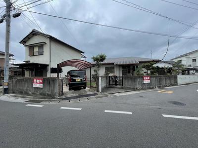 Single-Story Traditional Home in Niihama with Large Garden — Image 2, Niihama, Ehime