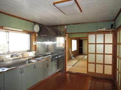 Spacious 6DK House in Niimi City, Close to Station — Image 1, Niimi, Okayama