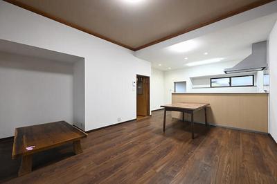 Spacious 6LDK House with Stone Garden in Akiha Ward, Niigata — Image 2, Akiba, Niigata