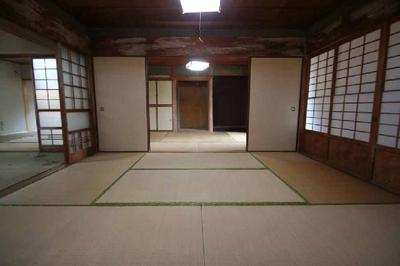 [Hatomark Site] 9DK used detached house in Okubo, Shimotsu-cho, Kainan City, Wakayama Prefecture — Image 2, Kainan, Wakayama