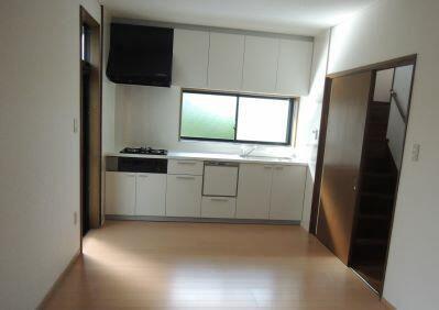 Renovated 4LDK House with Garden in Sumoto City, Hyogo — Image 3, Sumoto, Hyogo