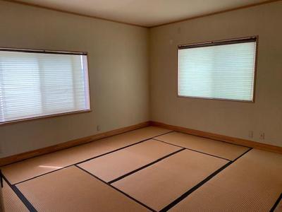 [Hatomark Site] 9DK Used Detached House in Bunsui-Bunkyo-cho, Tsubame City, Niigata Prefecture — Image 3, Tsubame, Niigata