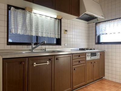 Spacious 3LDK House for Sale in Kitabatake, Abeno — Image 2, Abeno, Osaka