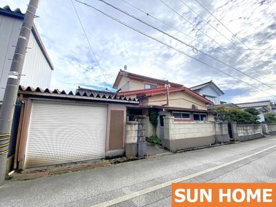 Spacious 4LDK House in Nyuzen-machi with Garage, Near Station — Image 3, Nyuzen, Toyama