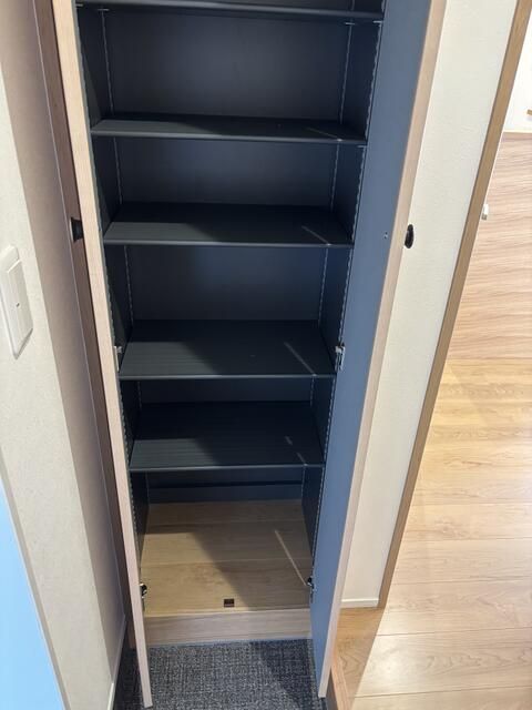 New 1LDK Apartment for Rent in Asahikawa, Hokkaido - Thumbnail 3