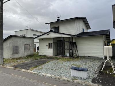 4LDK House for Sale in Shibetsu, Hokkaido - Investment Opportunity — Image 1, Shibetsu, Hokkaido