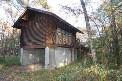 Mountain Villa with Garage in Nobeyama Highland, Nagano — House, Minamimaki, Nagano