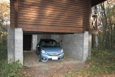Mountain Villa with Garage in Nobeyama Highland, Nagano — House, Minamimaki, Nagano