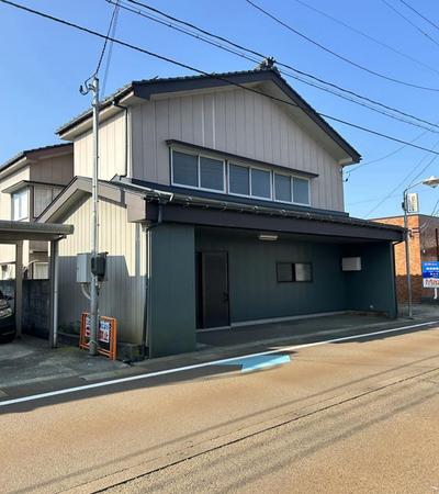 Traditional 9DK House in Mitsuke, 281sqm Living Space — Image 1, Mitsuke, Niigata