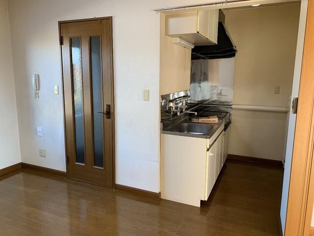 1LDK Apartment for Rent in Takikawa, Hokkaido - All-Electric, Near AEON - Thumbnail 4