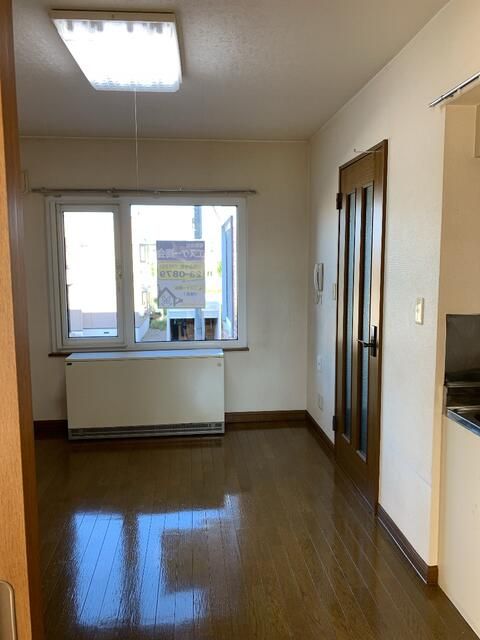 1LDK Apartment for Rent in Takikawa, Hokkaido - All-Electric, Near AEON - Thumbnail 3