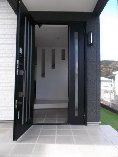 [Hatomark Site] 3LDK Used Detached House in Umegaoka Kita 4-ban-cho, Nabari City, Mie Prefecture — Image 2, Nabari, Mie