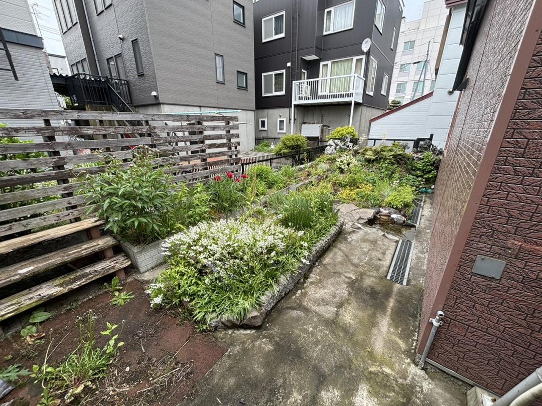 4LDK Detached House for Rent in Sapporo Higashi Ward - Thumbnail 3
