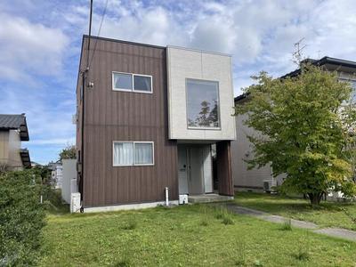 Spacious 3LDK House in Seiro Town with Large Land Plot — Image 1, Seiko, Niigata