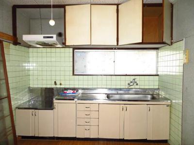 [Hatomark Site] Tsuruoka 1-chome 4SLDK Used Detached House in Tsuruoka-cho 1-chome, Saiki City, Oita Prefecture — Image 4, Saiki, Oita