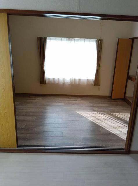 1LDK Apartment for Rent in Shiroishi Ward, Sapporo - Thumbnail 2