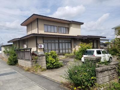 5DK House for Sale in Ota-machi, Yonezawa - 168sqm on Large Plot — Image 1, Yonezawa, Yamagata