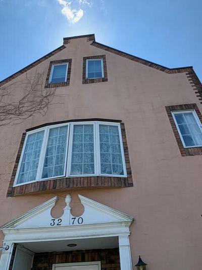 Pink Western-Style Villa with Large Garden in Uenohara — Image 1, Uenohara, Yamanashi