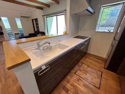 Modern 3LDK House in Munakata City, Built 2014 — Image 2, Munakata, Fukuoka