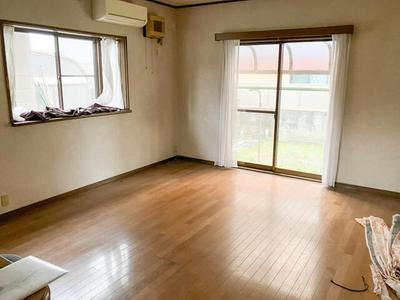 Spacious 4LDK House in Mibu-machi with 3 Parking Spaces — Image 2, Mibu, Tochigi