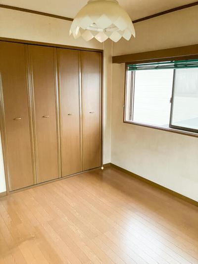 Spacious 4LDK House in Mibu-machi with 3 Parking Spaces — Image 1, Mibu, Tochigi