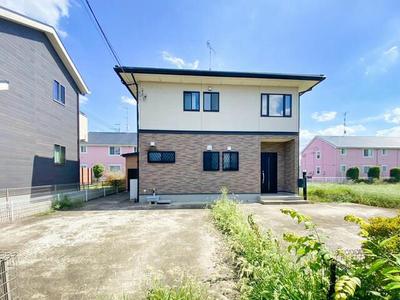 Eco-Friendly 4SLDK House in Kuki with Solar Panels — Image 2, Kuki, Saitama