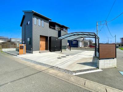 Modern 4LDK House with Solar Panels in Kazo City — Image 1, Kazo, Saitama