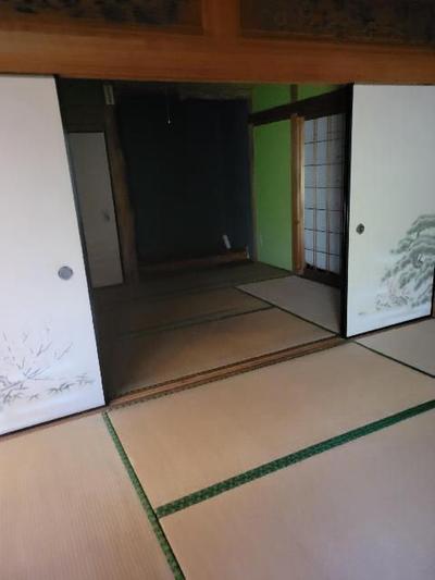 Traditional Wooden House in Kushima City - 3DK on Large Plot — Image 4, Kushima, Miyazaki