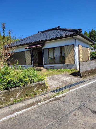 Traditional Wooden House in Kushima City - 3DK on Large Plot — Image 1, Kushima, Miyazaki