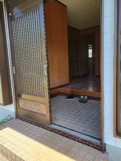 Traditional Wooden House in Kushima City - 3DK on Large Plot — Image 2, Kushima, Miyazaki