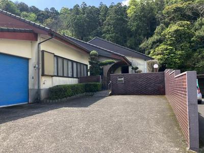 [Hatomark Site] 7LDK Used Detached House in Gonoharacho, Kanoya City, Kagoshima Prefecture — Image 4, Kanoya, Kagoshima