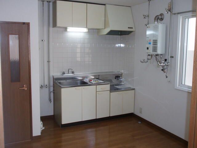 1DK Apartment for Rent in Quiet Sapporo Chuo-ku near Maruyama Park - Thumbnail 4