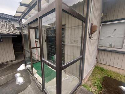 Traditional 6DK House with 389m² Land in Uozu City — Image 1, Uozu, Toyama