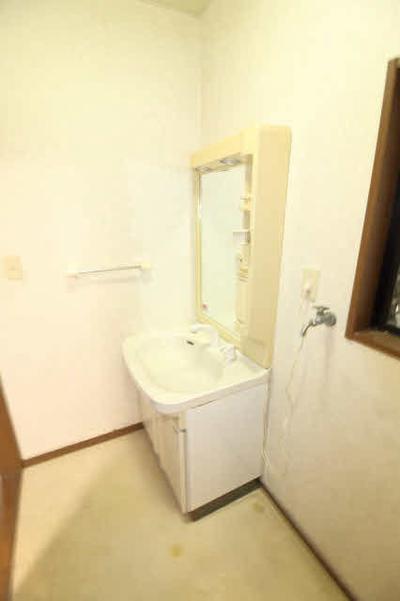 Spacious 4DK House in Meiji-cho, Ube City - Built 1995 — Image 3, Ube, Yamaguchi