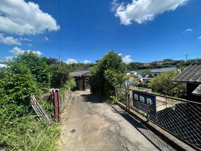 Spacious 4DK House with Large Land Plot in Ōmuta City — Image 2, Omuta, Fukuoka