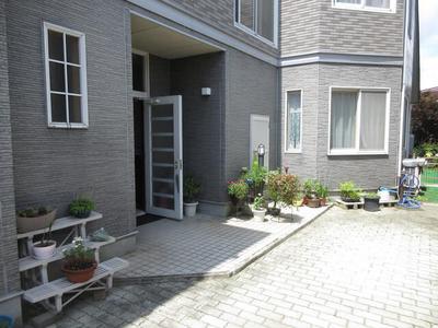 Spacious 6LDK House Near Iwadeyama Station, Osaki City — Image 1, Osaki, Miyagi