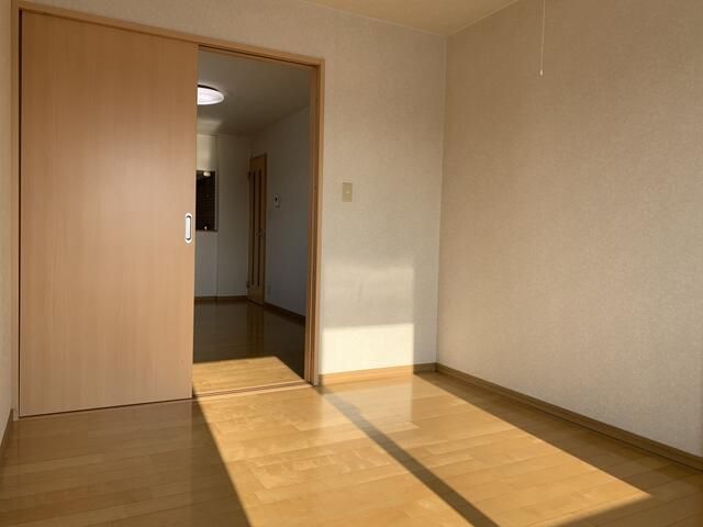 1LDK Apartment for Rent in Takikawa, Hokkaido | Quiet Area, Parking - Thumbnail 4