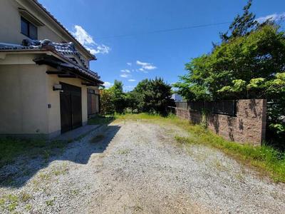 Spacious 6SLDK House in Kashiba with 576m² Land — Image 1, Kashiba, Nara