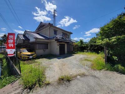 Spacious 6SLDK House in Kashiba with 576m² Land — Image 1, Kashiba, Nara