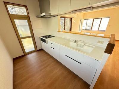 Renovated 5LDK House in Rifu with Double Parking — Image 2, Rifu, Miyagi