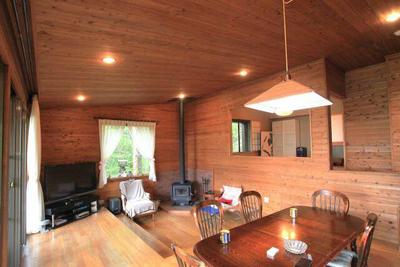 [Hatomark Site] A 3-story, used detached house with a view of Mt. Fuji in the Uminokuchi Nature Village Villa Area in Uminokuchi, Minamimaki Village, Minamisaku District, Nagano Prefecture — Interior, Minamimaki, Nagano