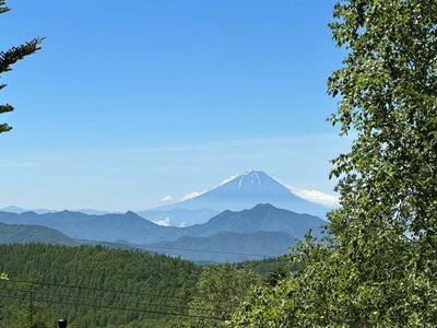 [Hatomark Site] A 3-story, used detached house with a view of Mt. Fuji in the Uminokuchi Nature Village Villa Area in Uminokuchi, Minamimaki Village, Minamisaku District, Nagano Prefecture — New_build, Minamimaki, Nagano