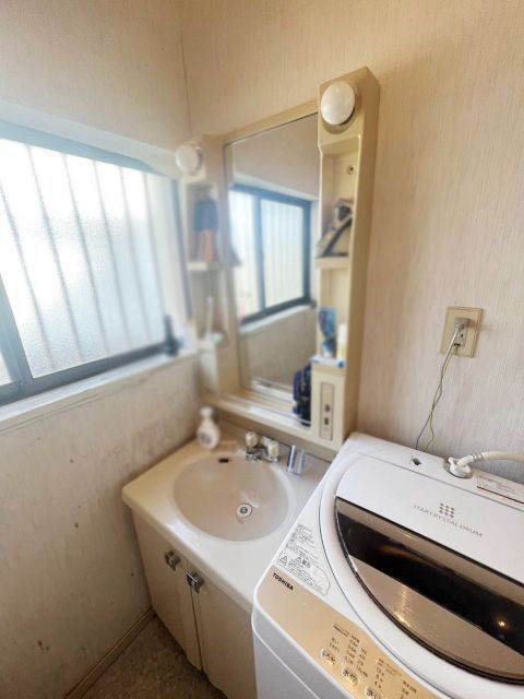 5LDK House in Kitakyushu with 234.1㎡ Land - Thumbnail 4