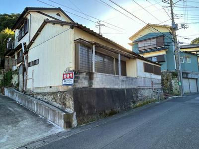 1961 Wooden House Near Katsuura Port, Chiba — Image 1, Katsuura, Chiba