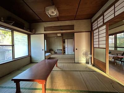 1961 Wooden House Near Katsuura Port, Chiba — Image 4, Katsuura, Chiba