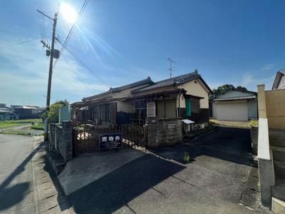 Spacious 4DK House with Large Land in Nagasu-machi, Kumamoto — Image 2, Nagasu, Kumamoto