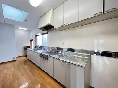 Spacious 7SDK House with Shop Space in Sano City, Tochigi — Image 2, Sano, Tochigi