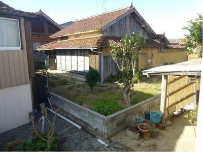 Traditional 5LDK House in Gotsu City - 414m² Land Plot — Image 1, Gotsu, Shimane