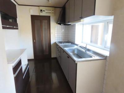 Spacious 7SLDK House in Kosaka, Shibata with 920sqm Land — Image 1, Shibata, Niigata